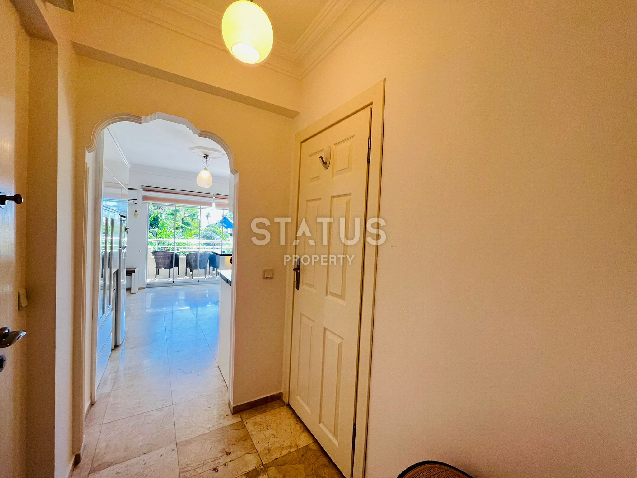 Spacious apartments 1+1 with new furniture and appliances 50m from the sea in OBA. 70m2 фото 14