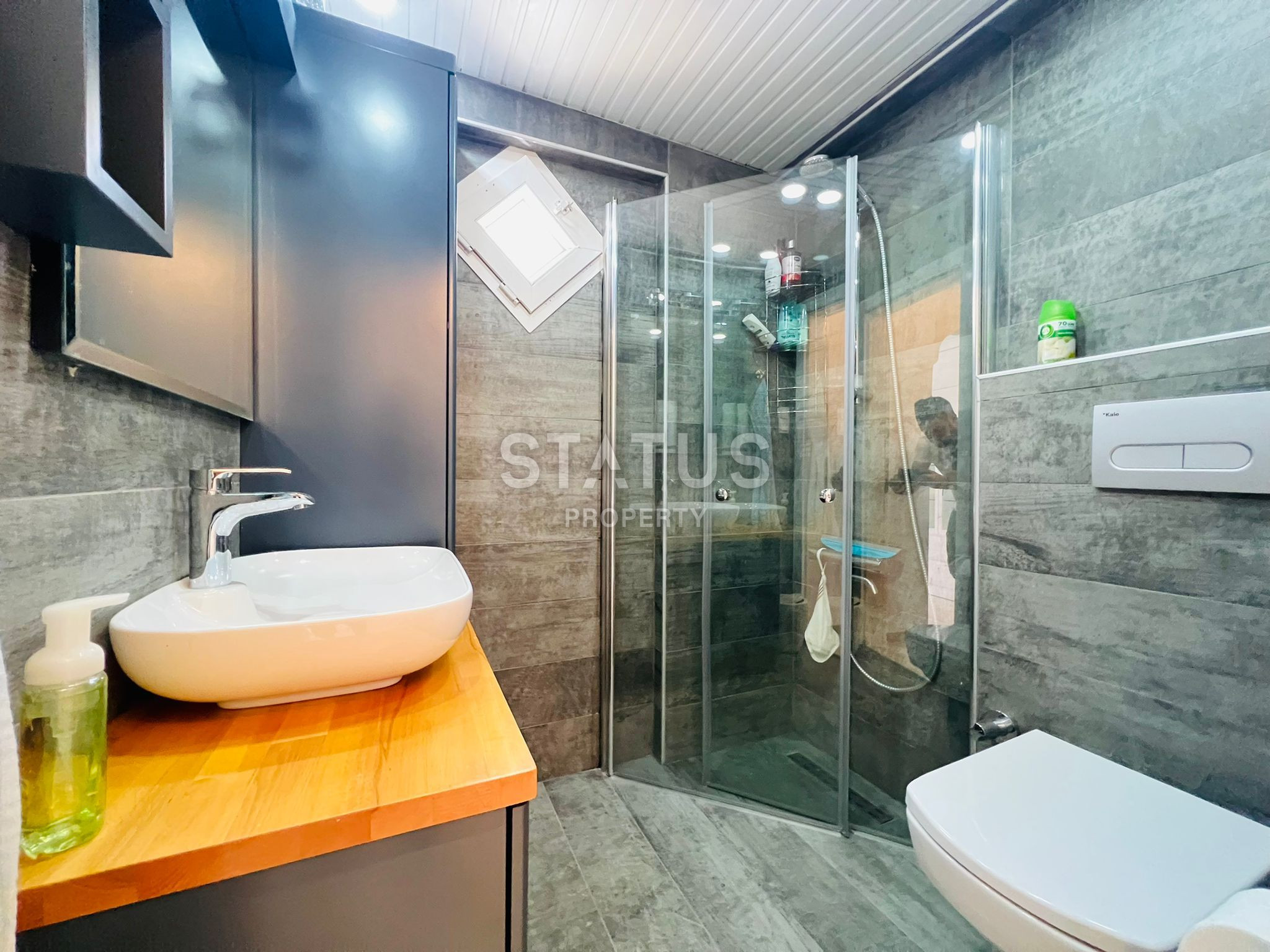 Spacious apartments 1+1 with new furniture and appliances 50m from the sea in OBA. 70m2 фото 17