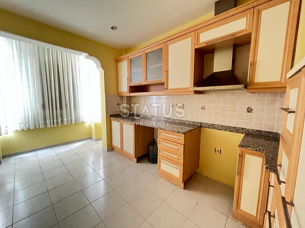 Four-room apartment 50m from the beach in the center of Alanya. 160m2 фото 3
