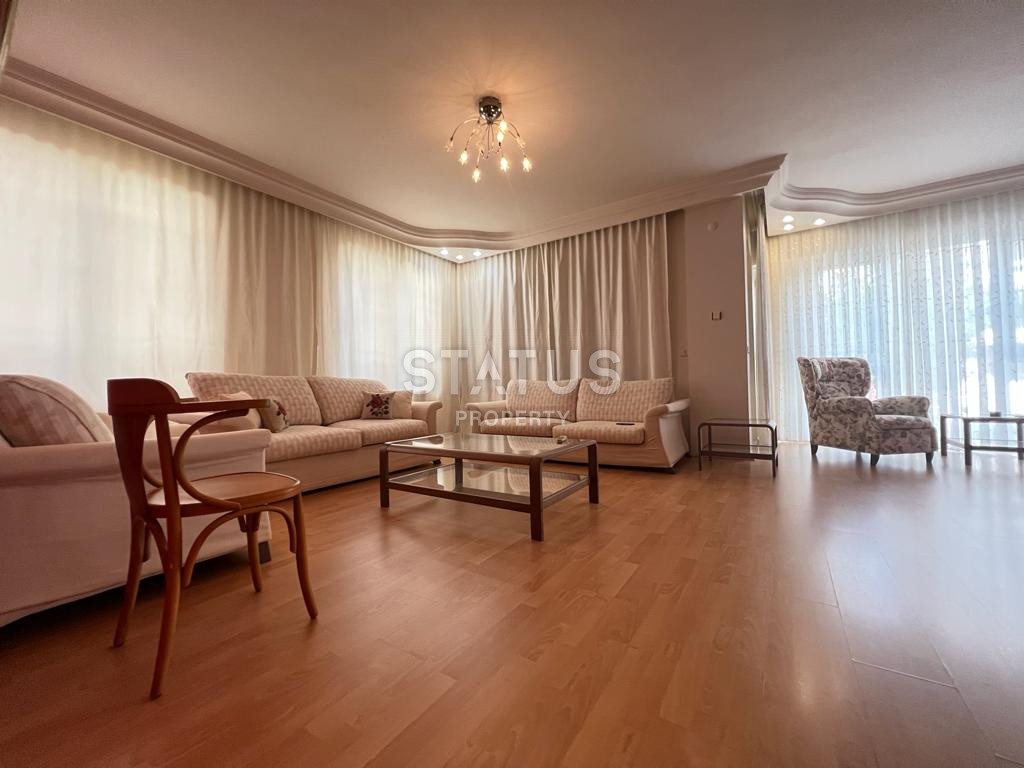 Four-room apartment 50m from the beach in the center of Alanya. 160m2 фото 21