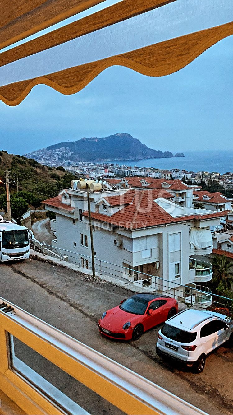 Spacious 3+1 apartment with a great view at a great price in Alanya. 160m2 фото 14