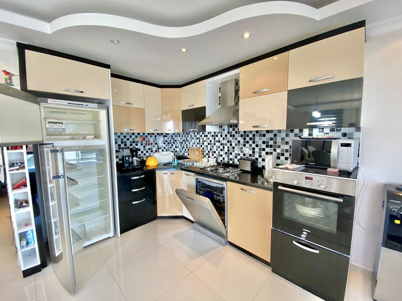 Меблированный дуплекс 2+1 с шикарным видом на море в ЖК с полной инфраструктурой 500м от пляжа Клеопатры. 110м2 фото 11