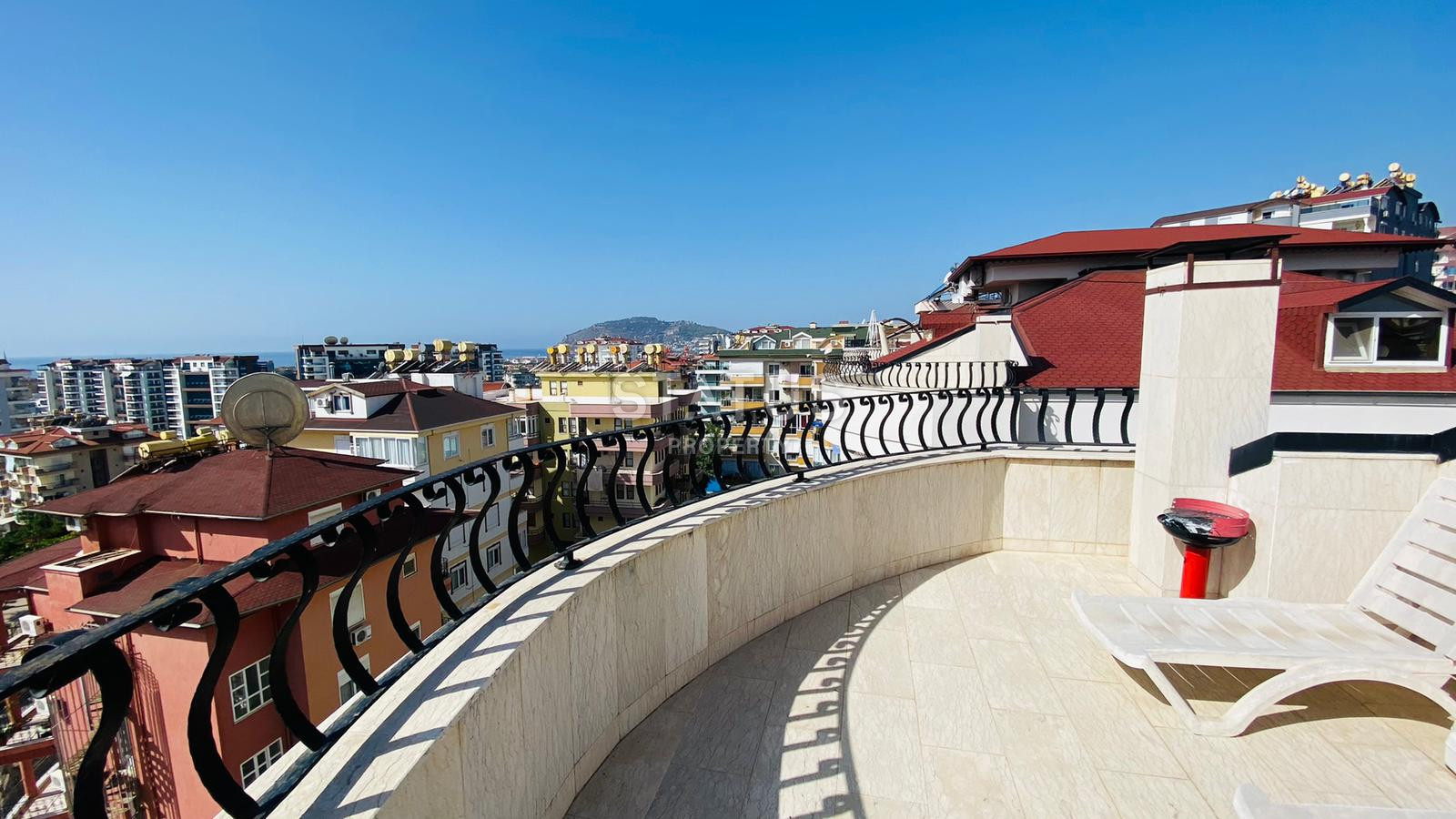 Three-room spacious duplex with a sea view. 170m2 фото 10