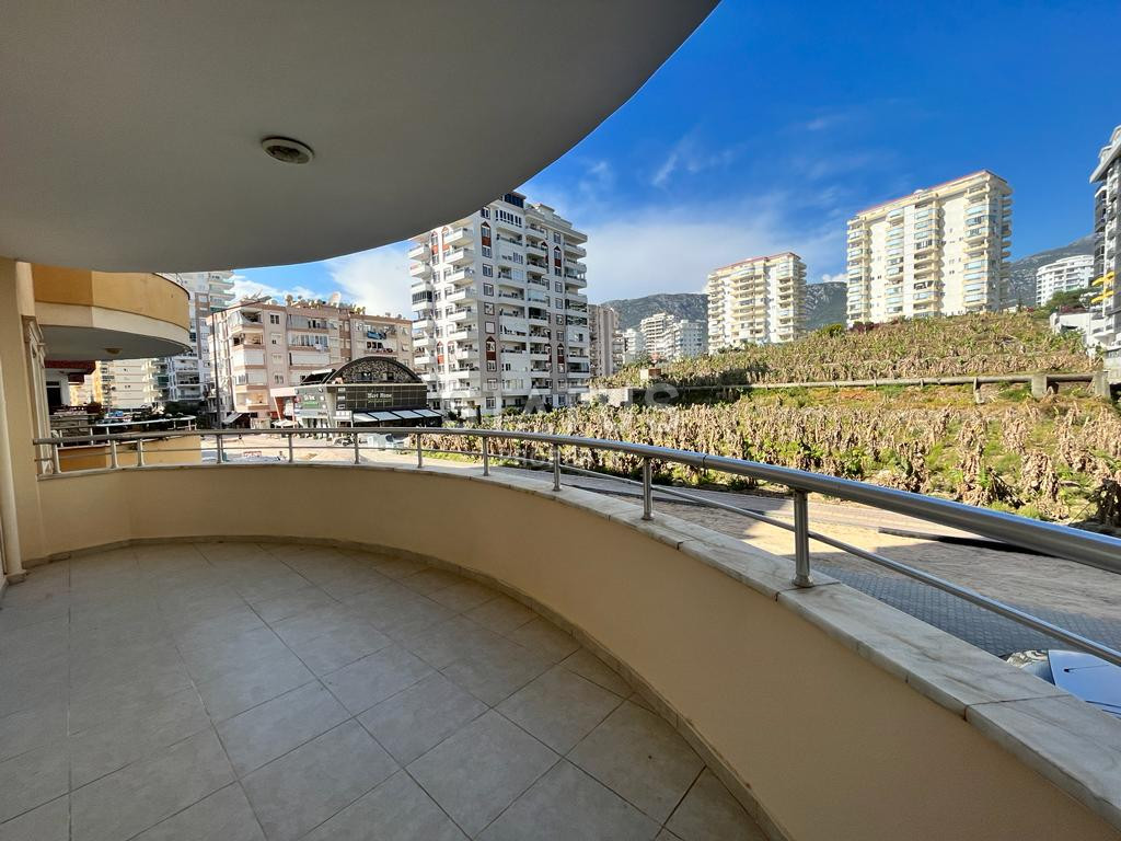 Three-room furnished apartment in a complex with a good location in Mahmutlar. 110m2 фото 11
