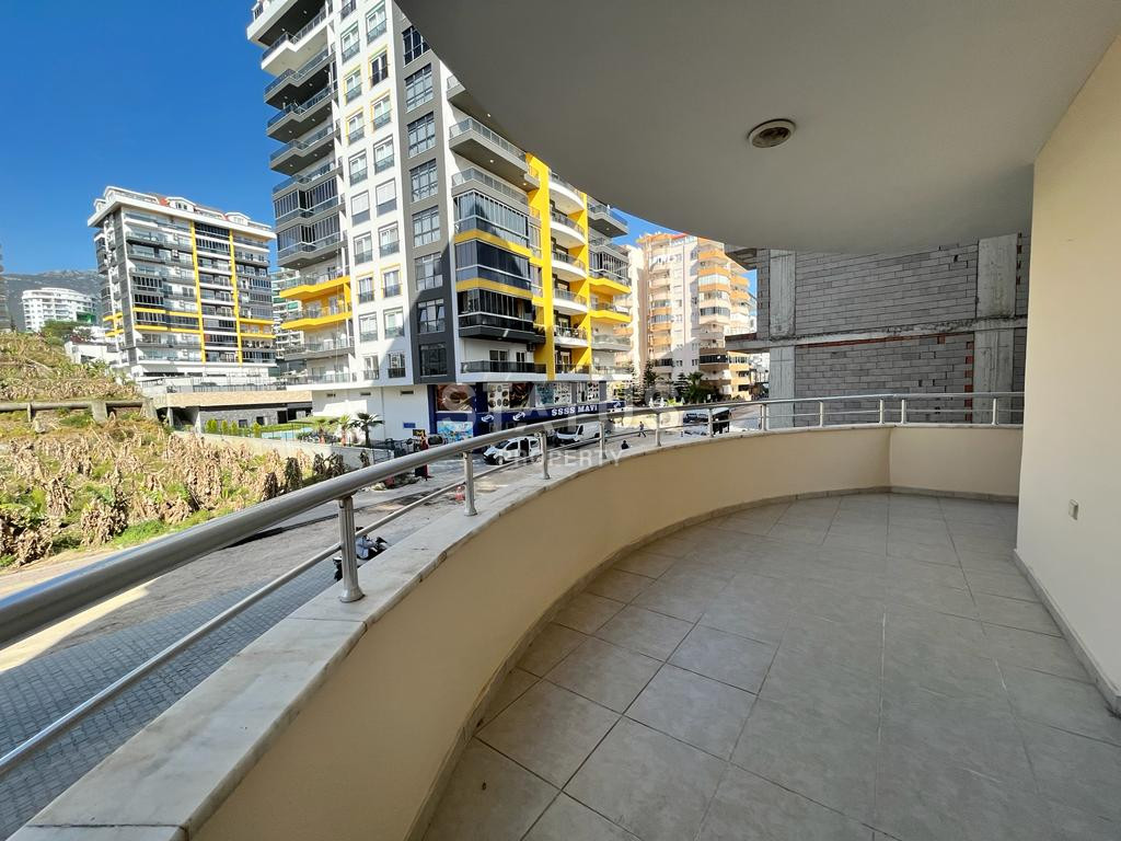 Three-room furnished apartment in a complex with a good location in Mahmutlar. 110m2 фото 13