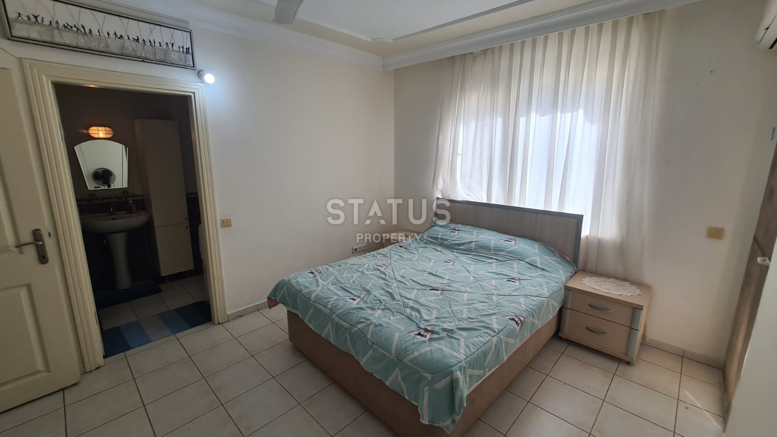 Three-room furnished apartment 300m from the sea in the Tosmur area. 100m2 фото 4