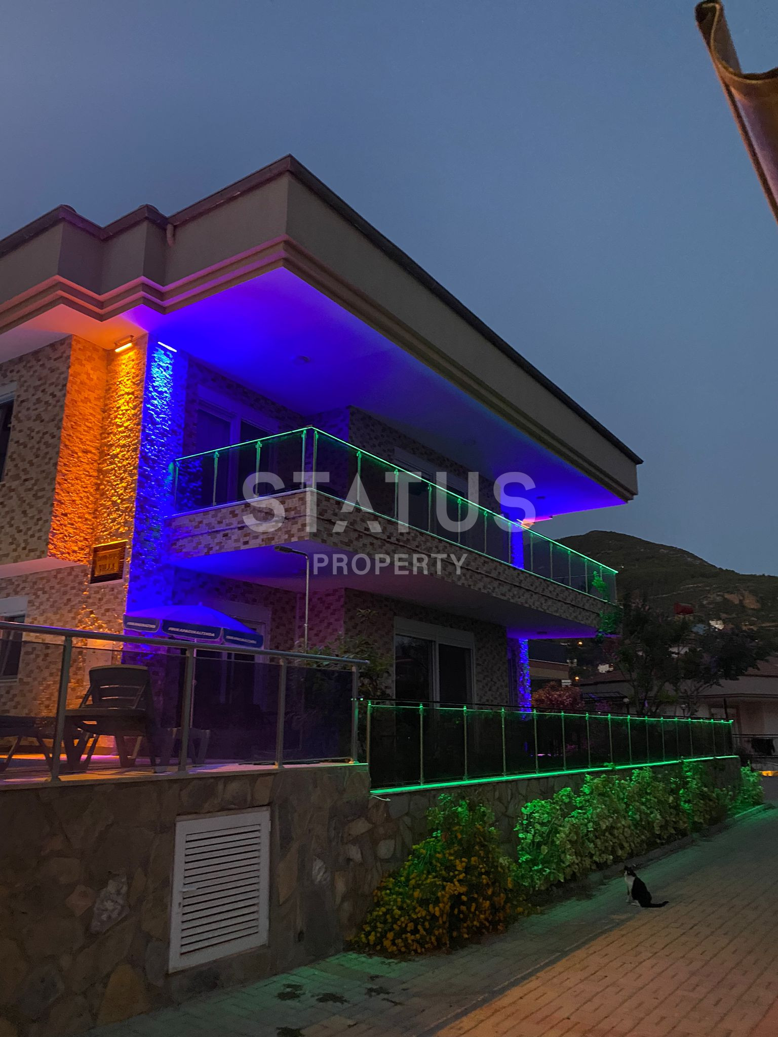 Three-storey villa with a panoramic view of Alanya. 330m2. фото 4