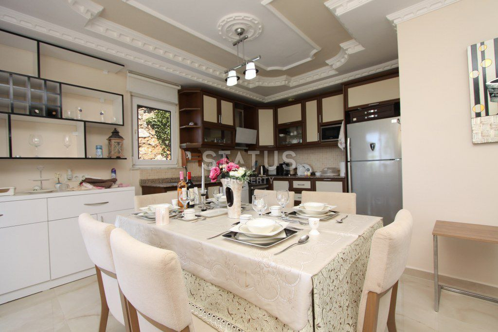 Three-storey villa with a panoramic view of Alanya. 330m2. фото 27