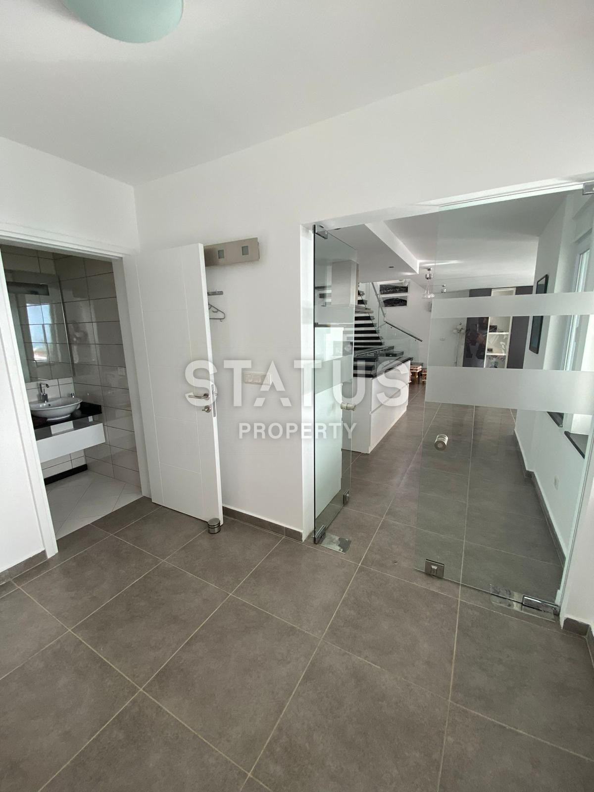 Вилла 5+2 в центре Алании с шикарным видом на море и крепость. 330м2 фото 12