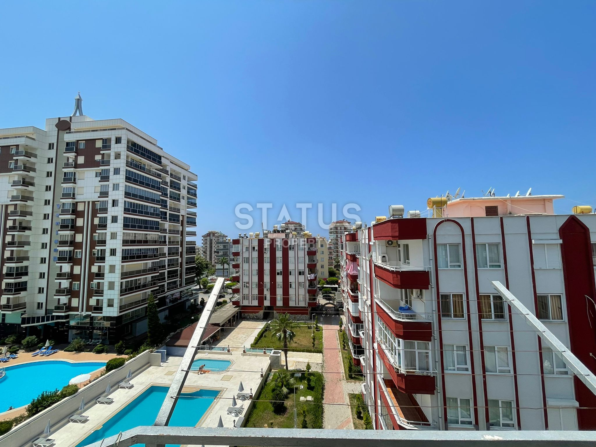 Three-room apartment at an affordable price in Mahmutlar, 150m from the sea. 90m2 фото 4