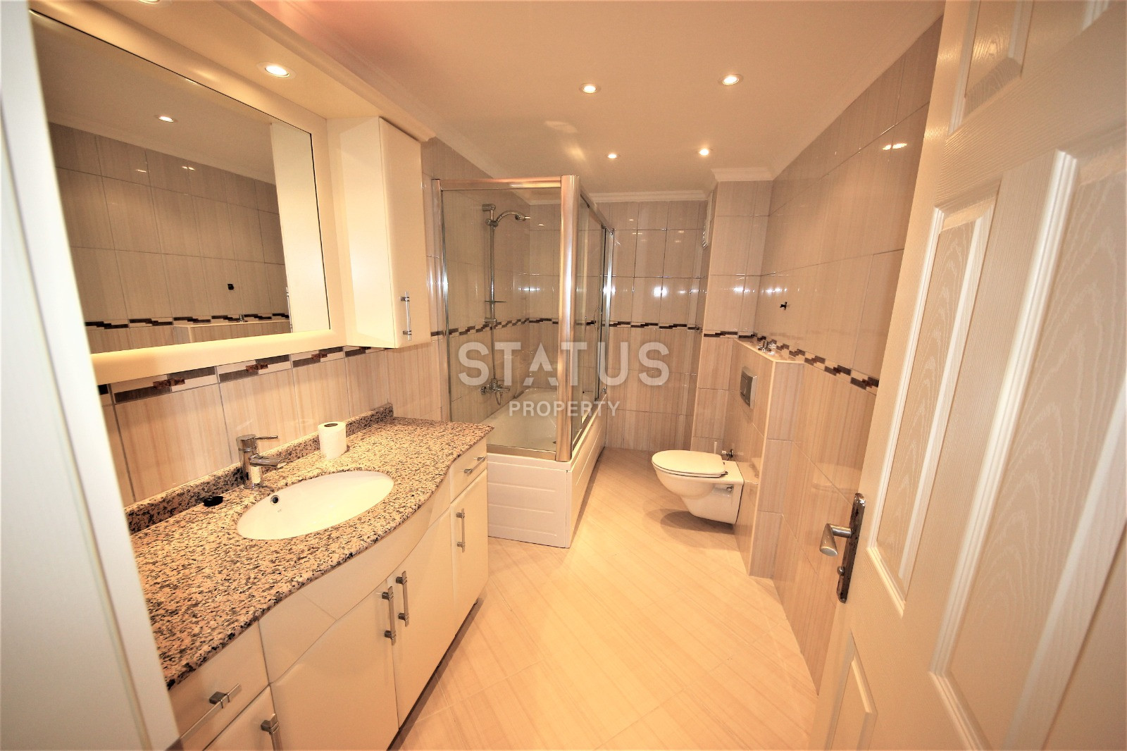 Очень просторная трёхкомнатная меблированная квартира в ЖК с богатой инфраструктурой в Махмутларе. 145м2 фото 28