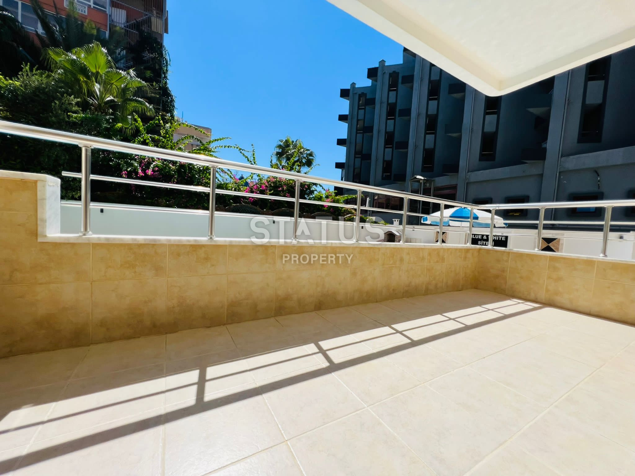 Spacious two-room apartment 50 m from the sea in OBA. 70m2 фото 12
