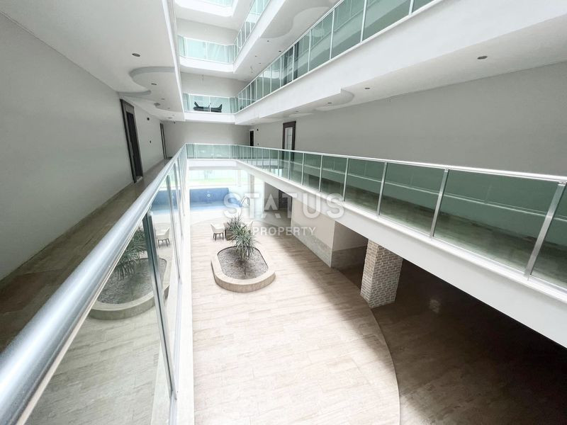 Апартаменты 1+1 в живописном районе Кестель, всего в 150 метрах от моря, 75 м2. фото 8