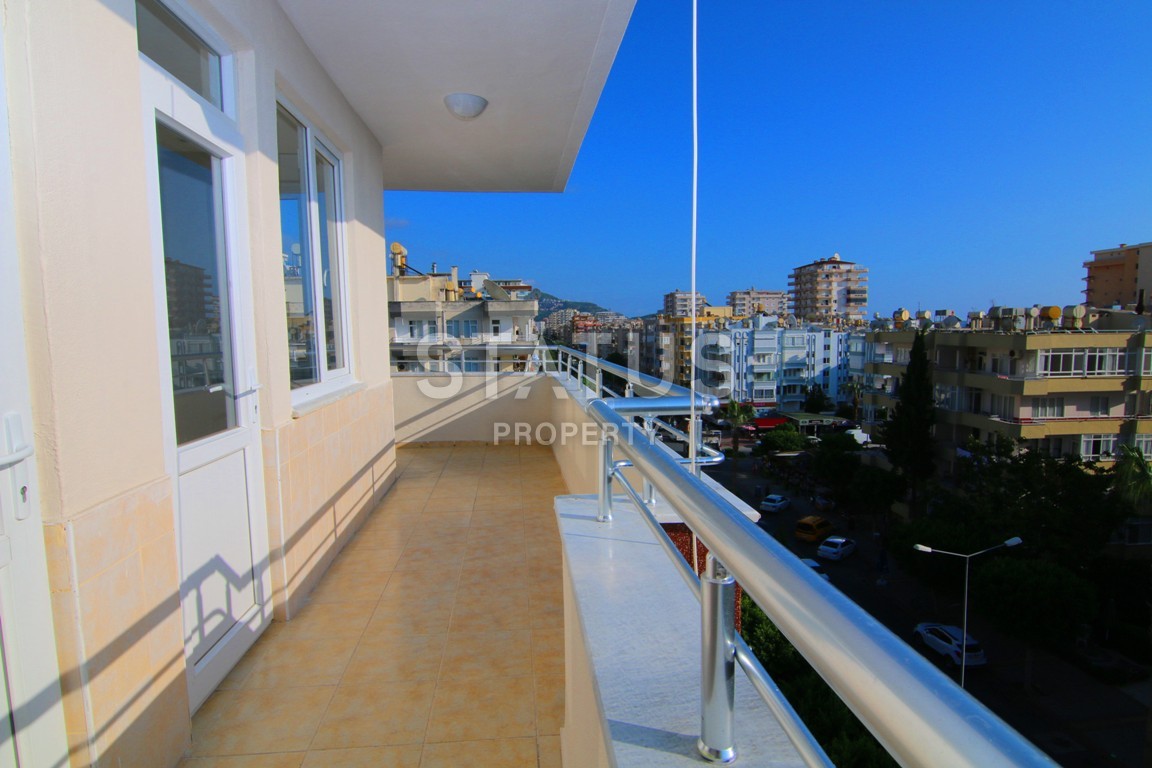 Трехкомнатная квартира с ремонтом в Махмутларе в 100 метрах от моря, 100 кв. м. фото 10