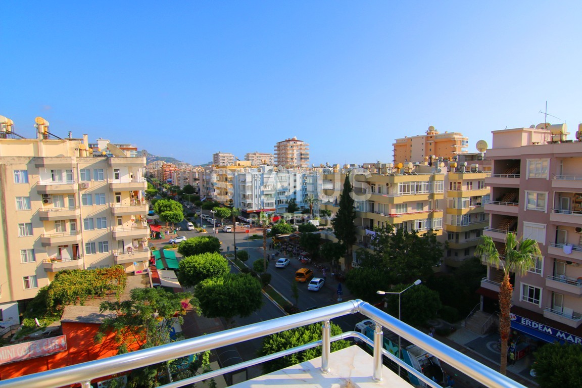 Трехкомнатная квартира с ремонтом в Махмутларе в 100 метрах от моря, 100 кв. м. фото 11