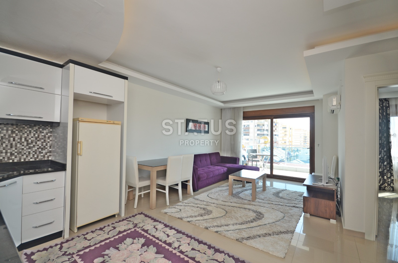 Two-room furnished apartment in the center of Mahmutlar in a residential complex with infrastructure. 60m2 фото 13