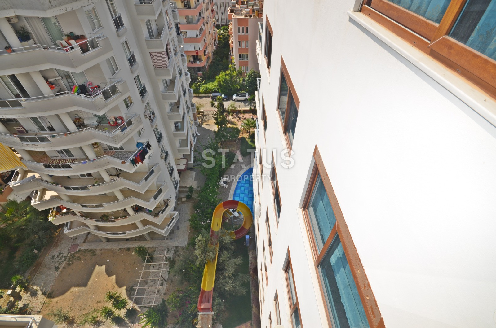 Two-room furnished apartment in the center of Mahmutlar in a residential complex with infrastructure. 60m2 фото 23