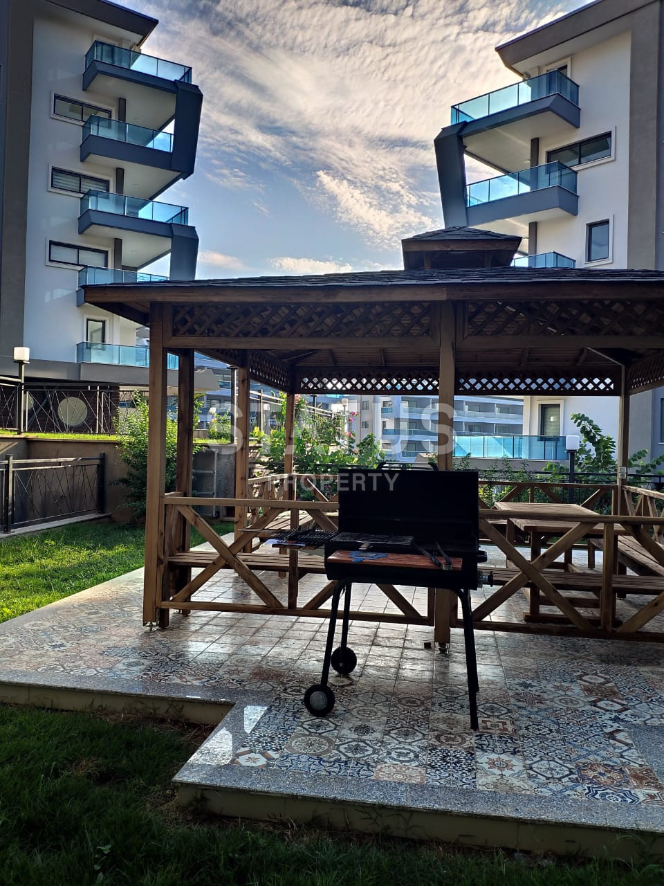 Spacious one-bedroom apartment in a well-known residential complex with full infrastructure in Kargicak. 68m2 фото 26