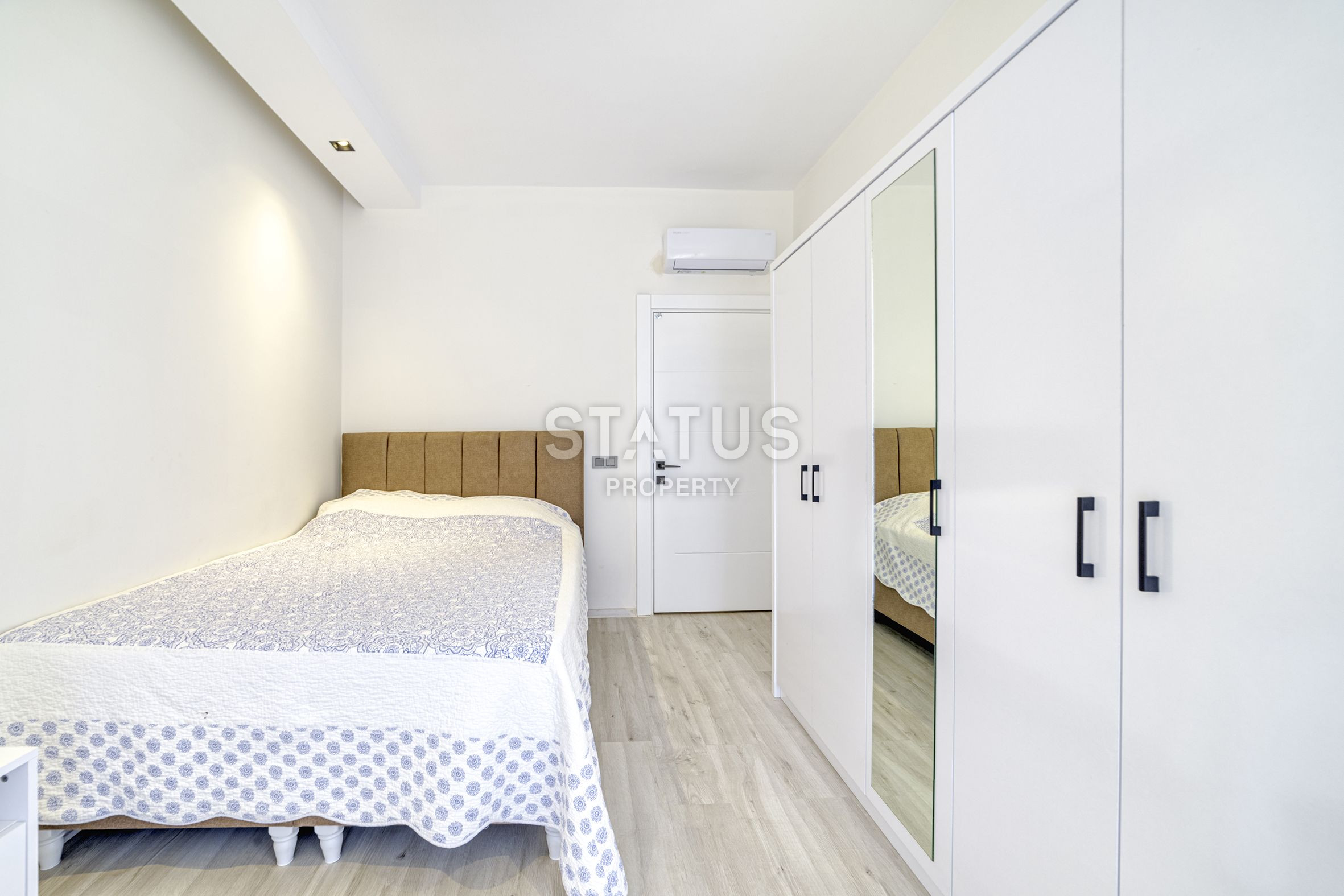 Furnished one-room apartment with sea view 65 M2 фото 4