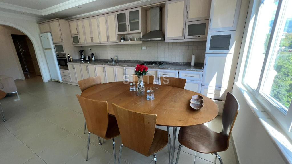 Spacious 3+1 apartment 250 meters from the sea. Tosmur, 120m2. фото 25