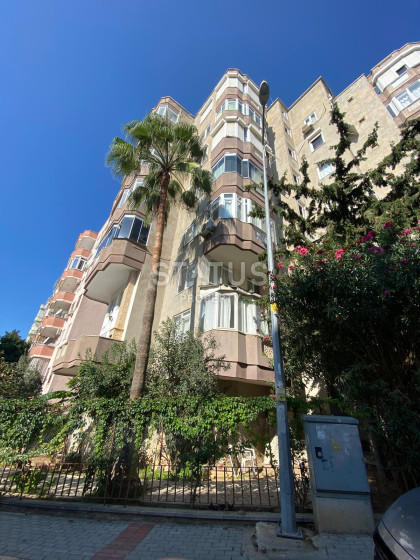 Трехкомнатная квартира на Клеопатре, 100м2 фото 1