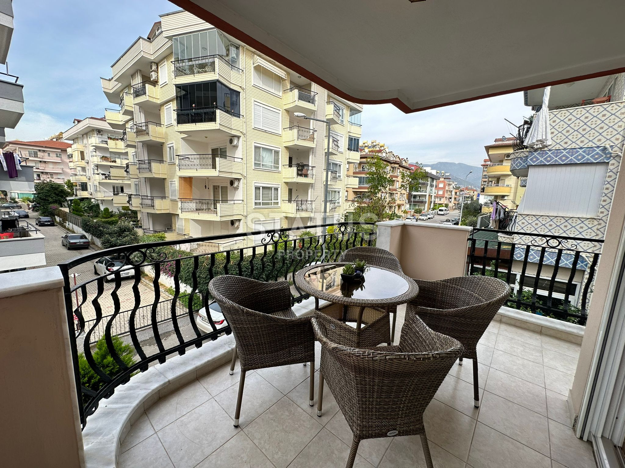 Cozy furnished three-room apartment in Oba фото 12