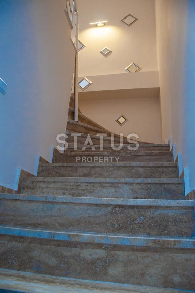 Трёхкомнатный дуплекс с отдельной кухней в центре Алании. 170м2. фото 5