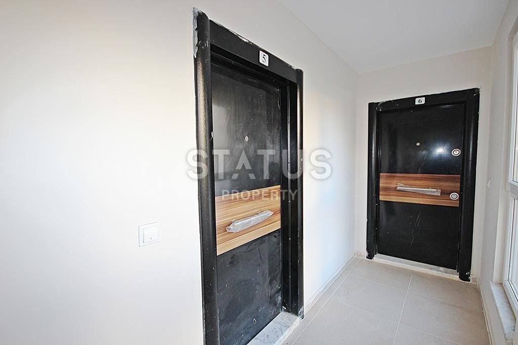 Новая квартира с мебелью 1+1 в комплексе с бассейном, Махмутлар,68 м2 фото 3