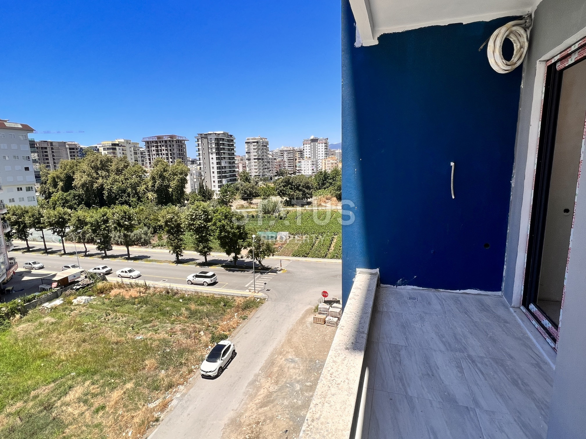 Двухкомнатная квартира на этапе пред сдаче в 400м от моря в Махмутларе. 60м2 фото 11