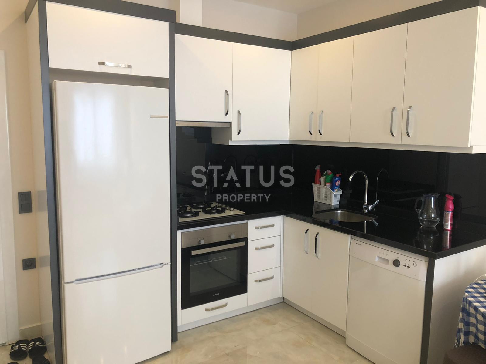 Двухкомнатная квартира в комплексе с богатой инфраструктурой в районе пляжа Клеопатра, 50 м2 фото 13