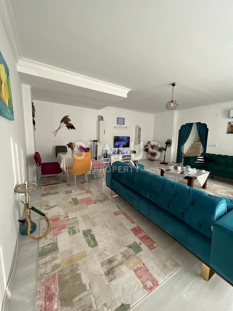 Status Property offers you a spacious inverted duplex. фото 11