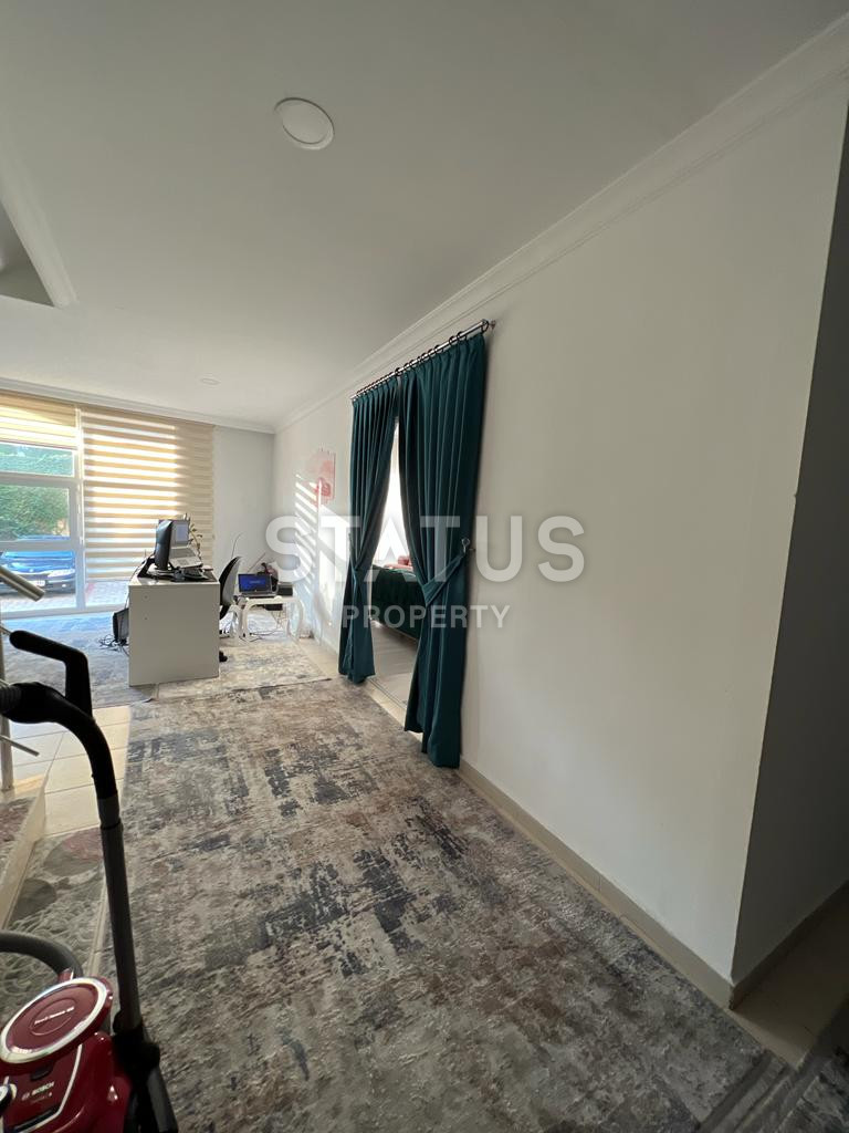 Status Property offers you a spacious inverted duplex. фото 20