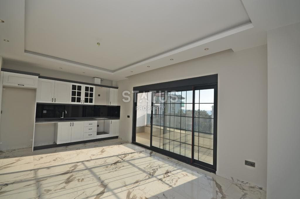 Новая, трёхкомнатная квартира в 100м от моря в Кестеле. 73м2 фото 4