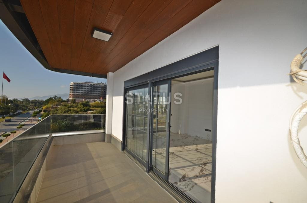 Новая, трёхкомнатная квартира в 100м от моря в Кестеле. 73м2 фото 17