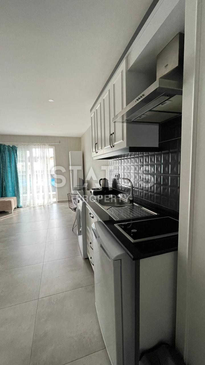 Furnished studio apartment in the residential area of Kargicak. 45m2 фото 5