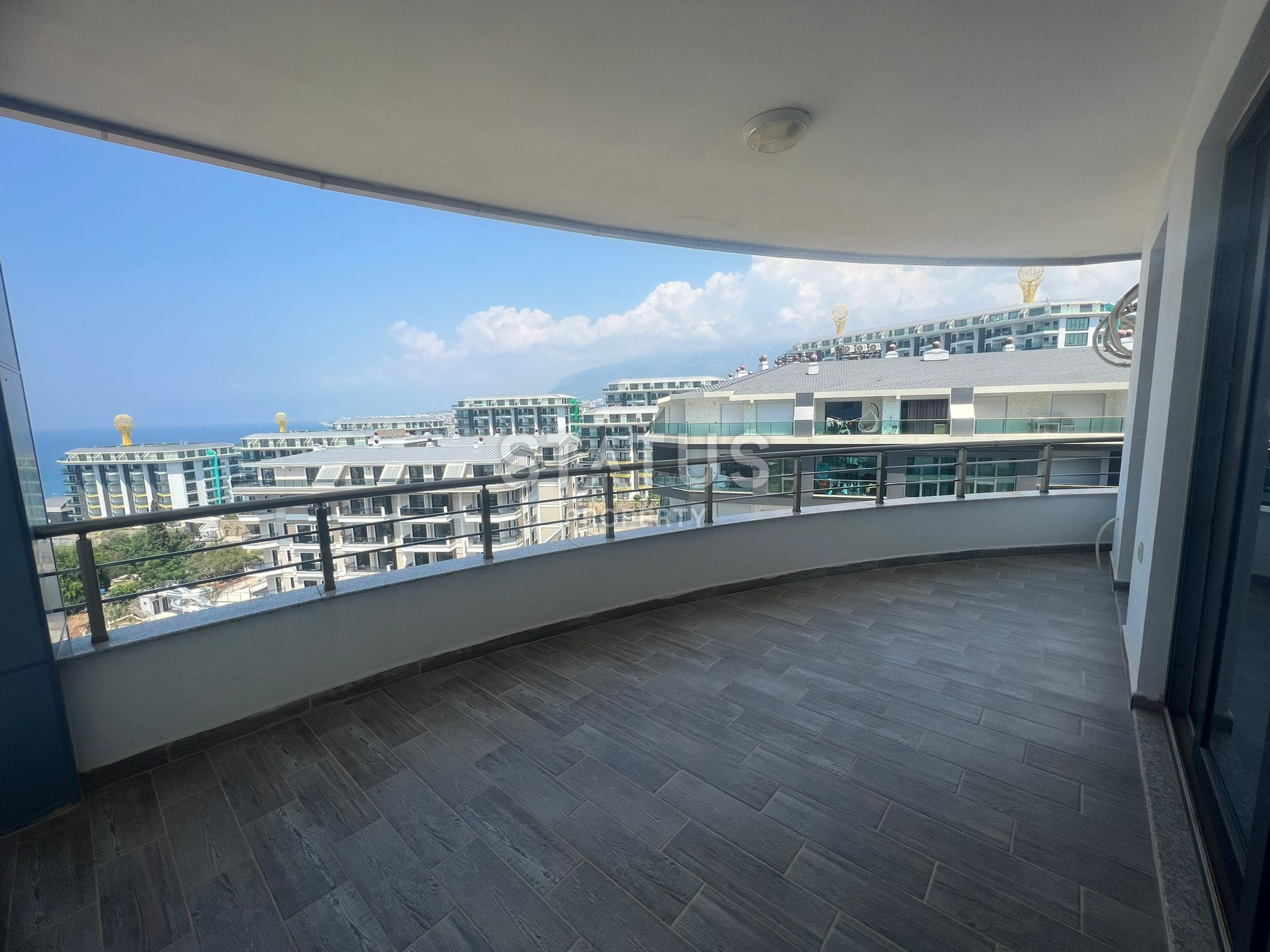 Three-room apartment in a premium residential complex in Kargicak. 100m2 фото 12