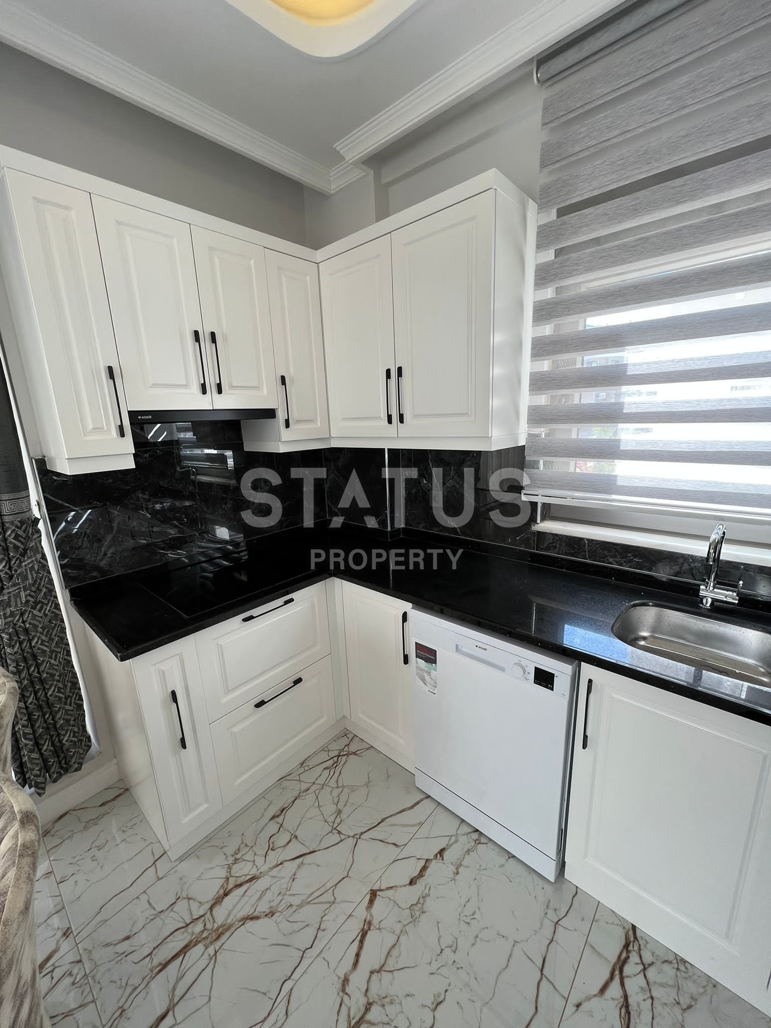 Furnished one-bedroom apartment with a separate kitchen in a residential complex with full infrastructure in OBA. 110m2 фото 11