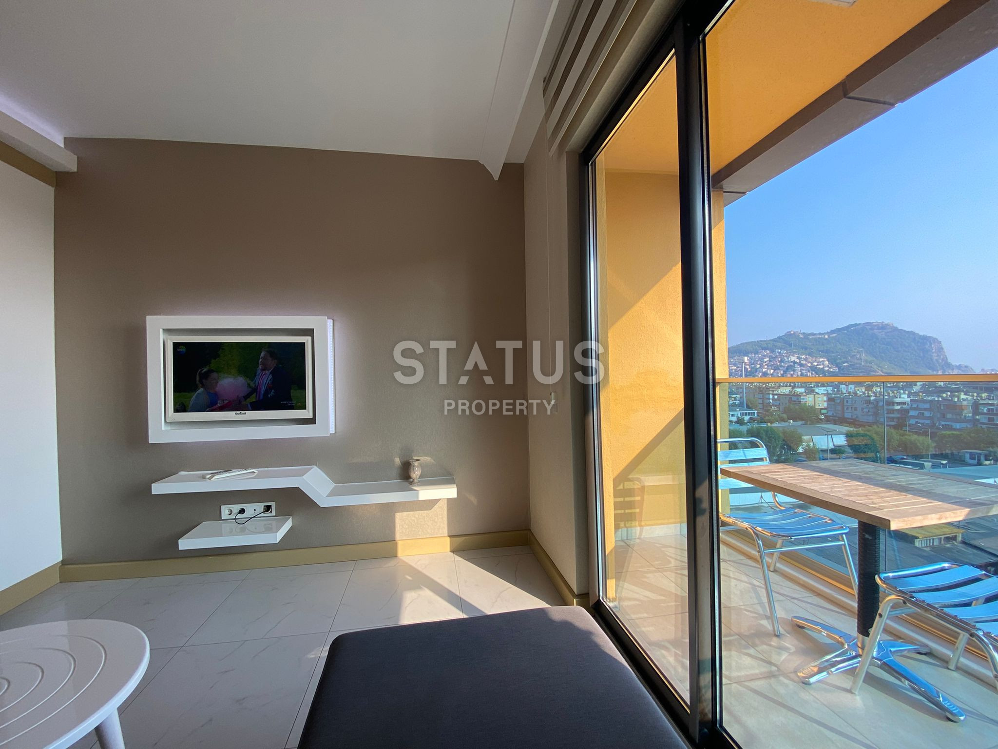 Двухкомнатные апартаменты на Клеопатре в комплексе с отельной инфраструктурой, 54 м2 фото 3