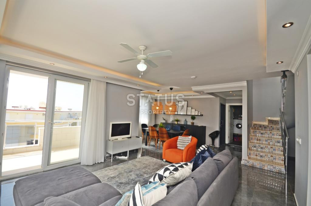 Дуплекс 3+1 с видом на море и горы в Махмутларе. 250м2 фото 1