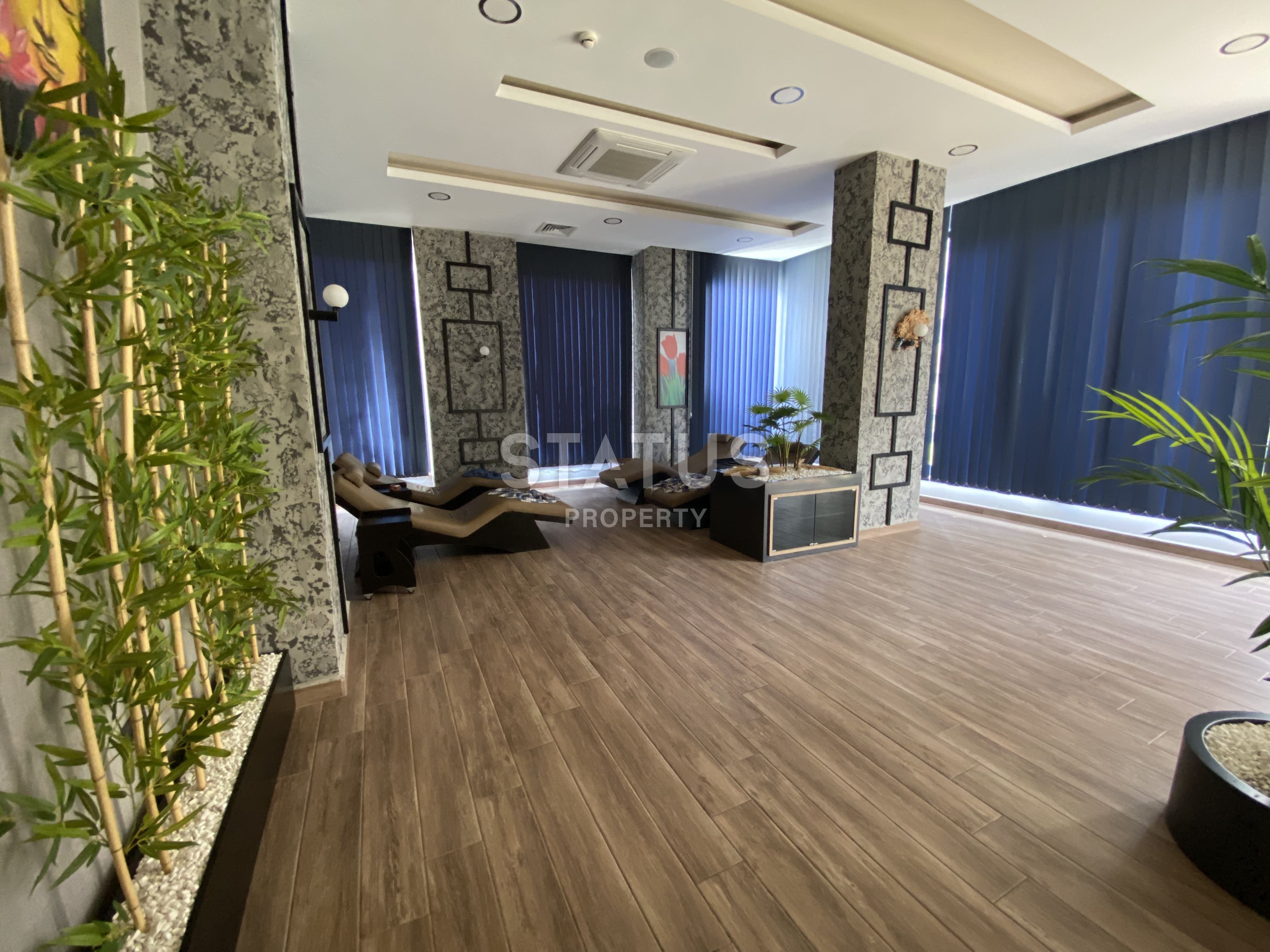 Furnished apartments 2+1 in a residential complex of a hotel type in Mahmutlar. 110m2 фото 8