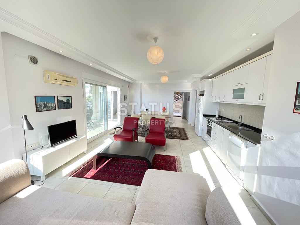 Трехкомнатные апартаменты с панорамным видом на город и море в Бекташ, 110 м2 фото 4