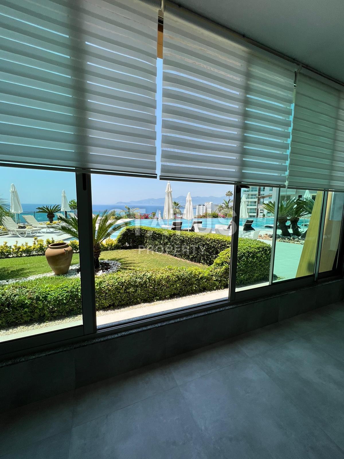 Two-room apartment on the first coastline in Kargicak, 70 m2 фото 21