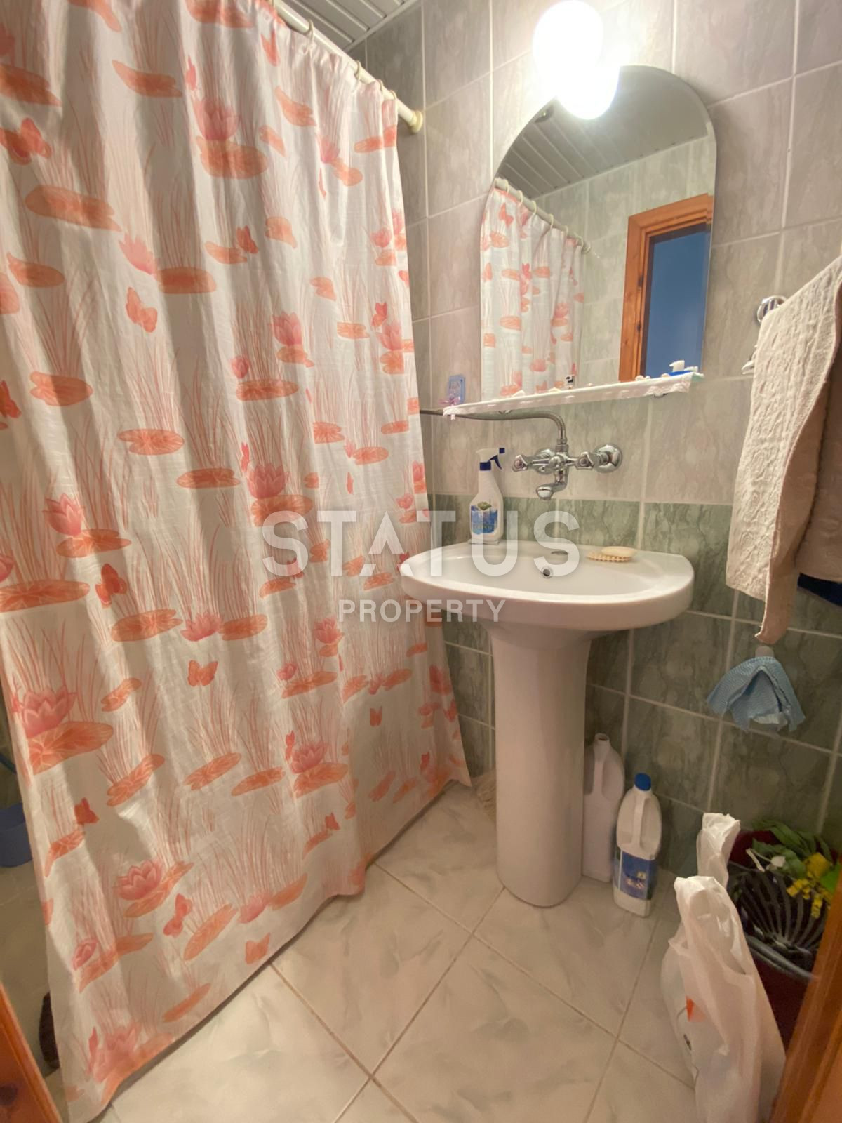 Inexpensive apartment 2+1 100 meters from the sea. Area open for residence permit! фото 12