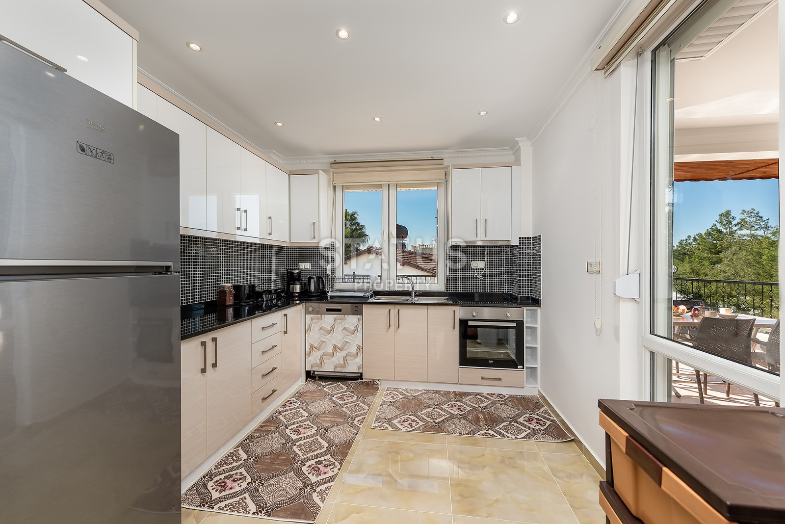 Отдельная вилла с тремя спальнями и бассейном в районе Авсаллар, 185 м2 фото 5