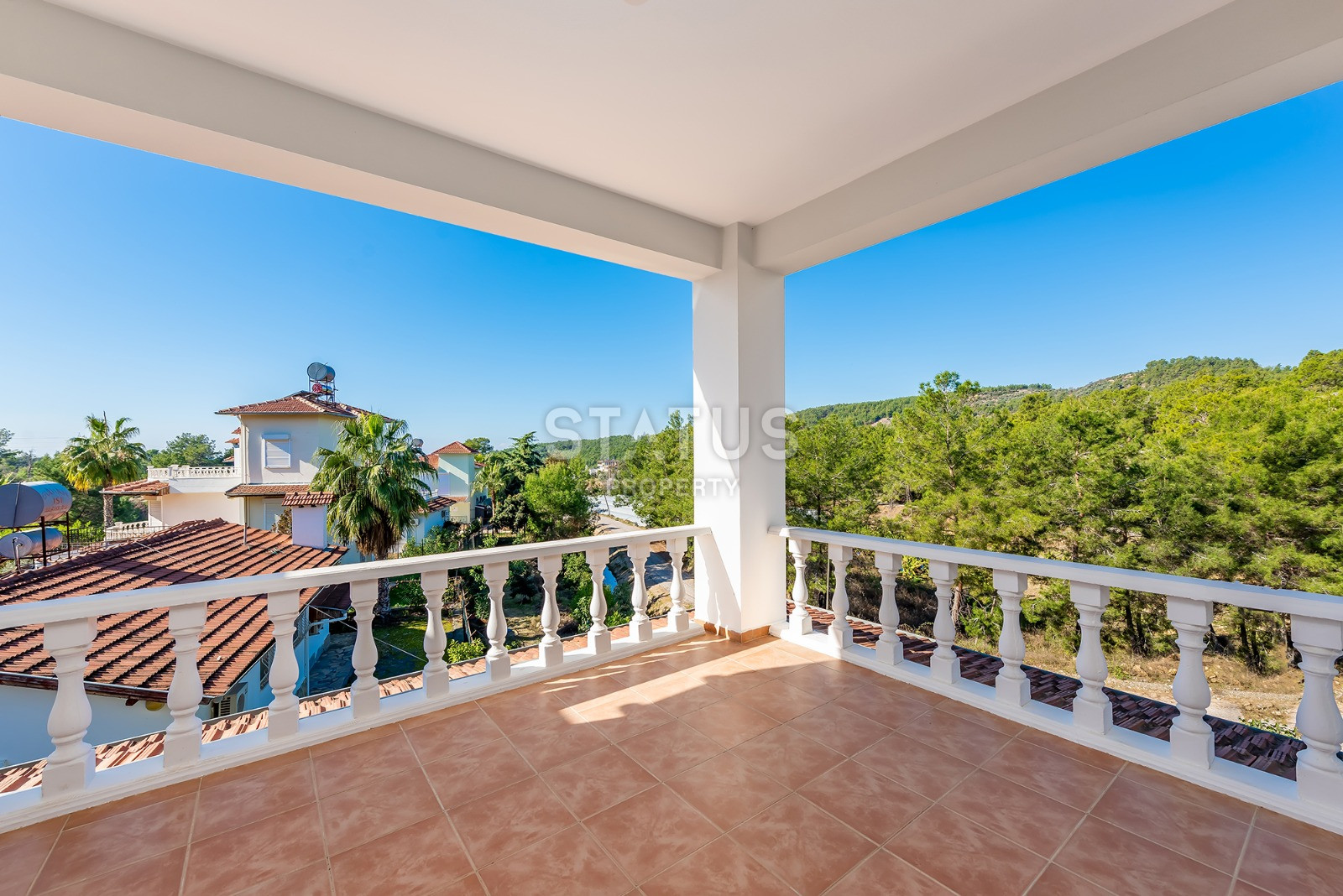 Отдельная вилла с тремя спальнями и бассейном в районе Авсаллар, 185 м2 фото 15