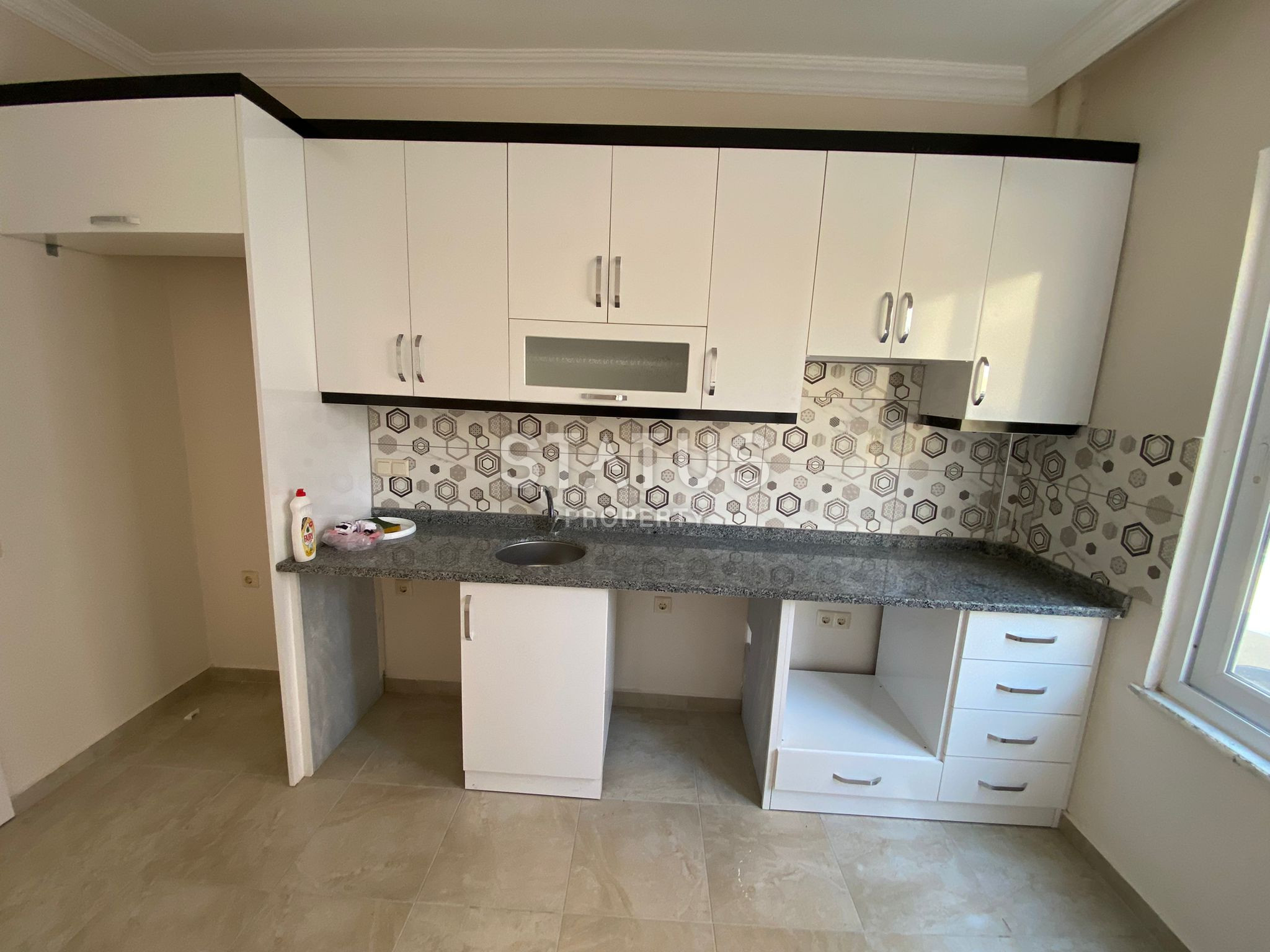 Трёхкомнатная новая квартира с отдельной кухней в Конаклы.115м2 фото 16