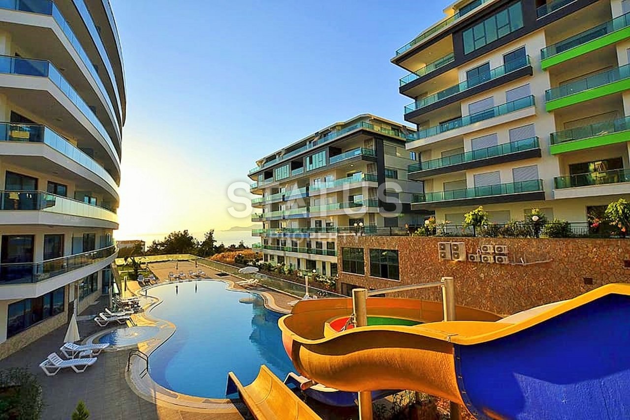 New apartments 1+1 in a complex with a swimming pool, Kargicak, 65 m2 фото 27