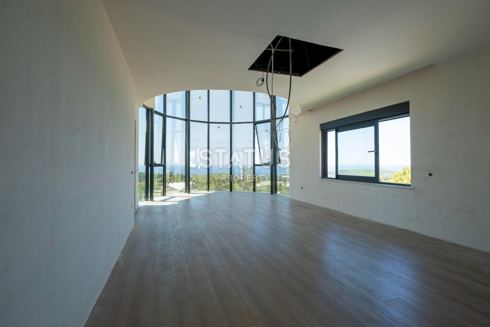 Огромная трёхэтажная вила с видом на море в районе Инжекум. 660м2 фото 8