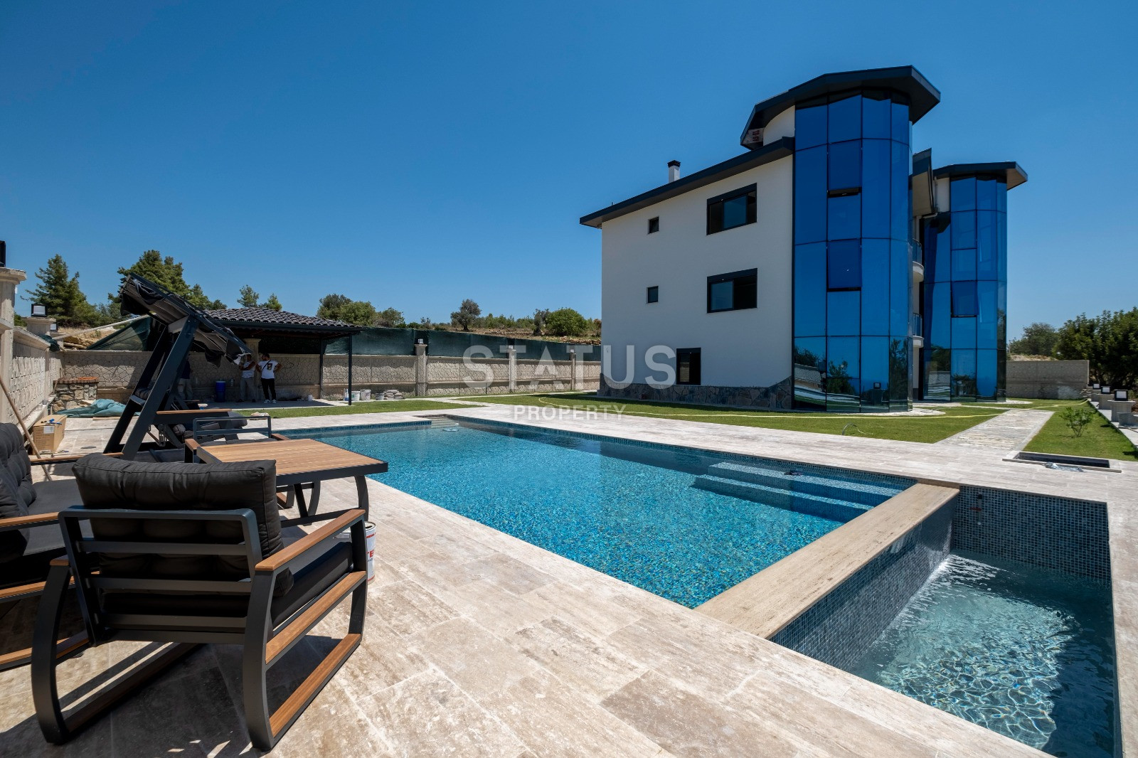 Огромная трёхэтажная вила с видом на море в районе Инжекум. 660м2 фото 15