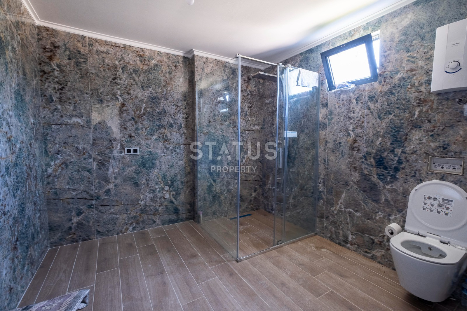 Огромная трёхэтажная вила с видом на море в районе Инжекум. 660м2 фото 20